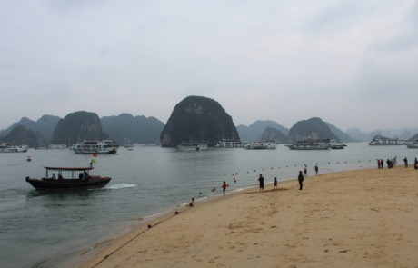 Vang Trang Beach auf Dao Ti Top, Ti Top Island in der Ha-Long-Bay in Vietnam